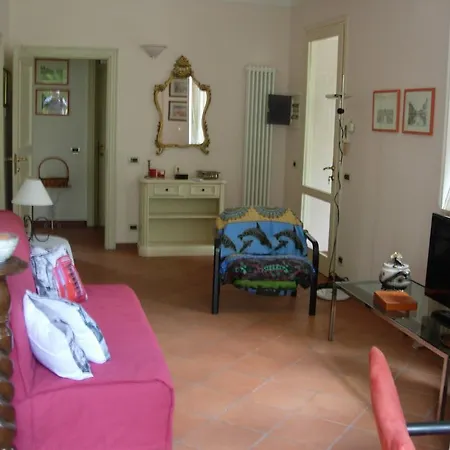 Giardino Apartment *